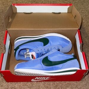 Nike Cortez Sneakers in Blue and Dark Green sz 6.5